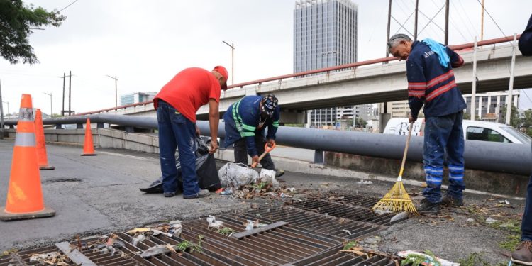 limpieza-pluvial-en-monterrey-como-prevención-de-inundaciones-en-temporada-de-lluvias