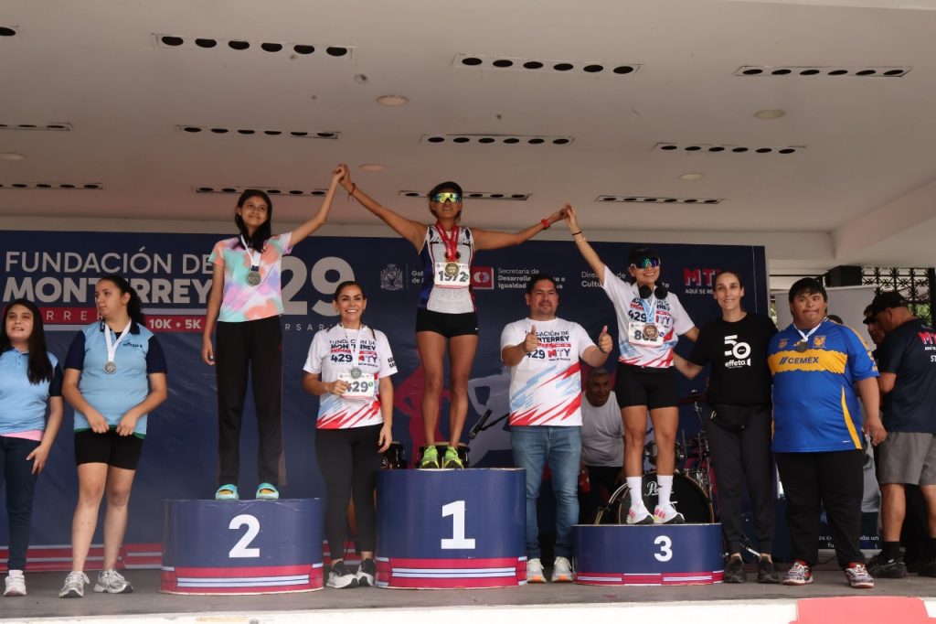Fundación de Monterrey, carrera, música regional, Plaza Zaragoza, Vía Deportiva