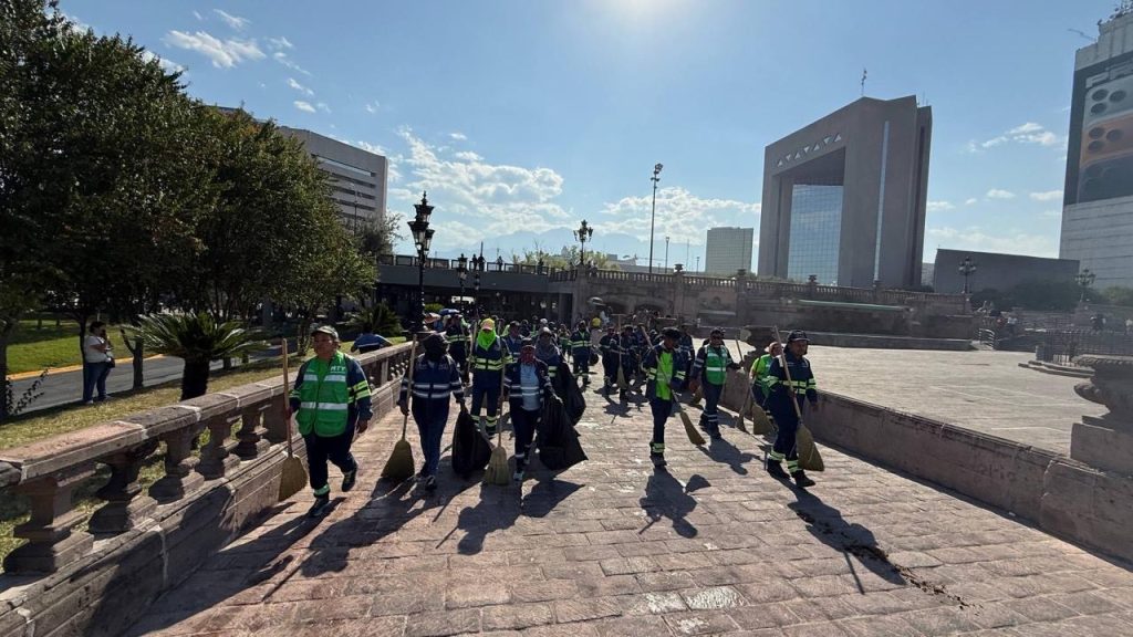 Limpieza-ante-evento-limpieza-urbana-centro-de-Monterrey-servicios-públicos-de-Monterrey-eventos-masivos