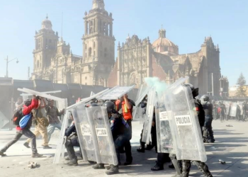 generación-Z-marcha-Claudia-Sheinbaum-fuerza-policial-oposición-política