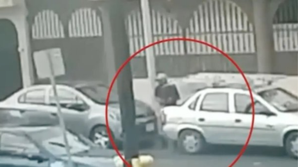 detención-en-Monterrey-robo-de-autopartes-colonia-Bella-Vista-Policía-de-Monterrey-robos-vehiculares